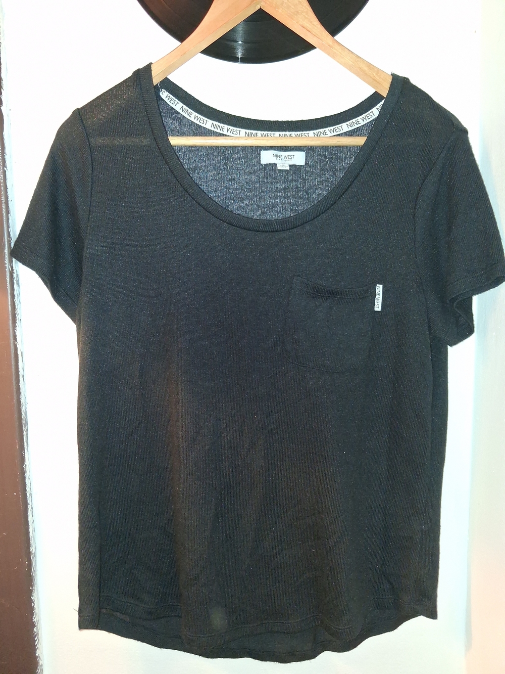Nine West Black Short Sleeve Scoop Neck Pocket Tee
